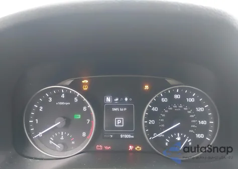 2018 Hyundai Elantra Value Edition z USA, uszkodzony, nr VIN 5NPD84LF2JH379377